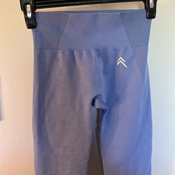 Oner Active Blue Leggings for Dynamic Comfort nwot - Picture 3 of 6
